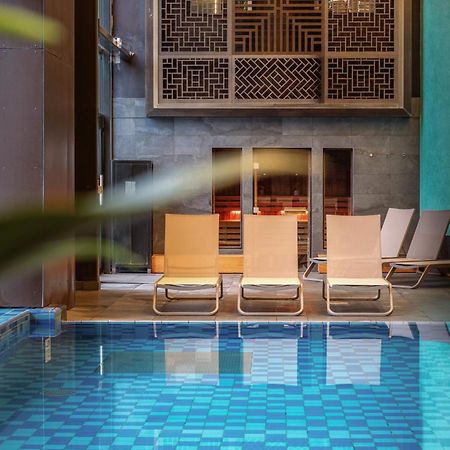 Hilton Evian Les Bains Hotel Exterior photo