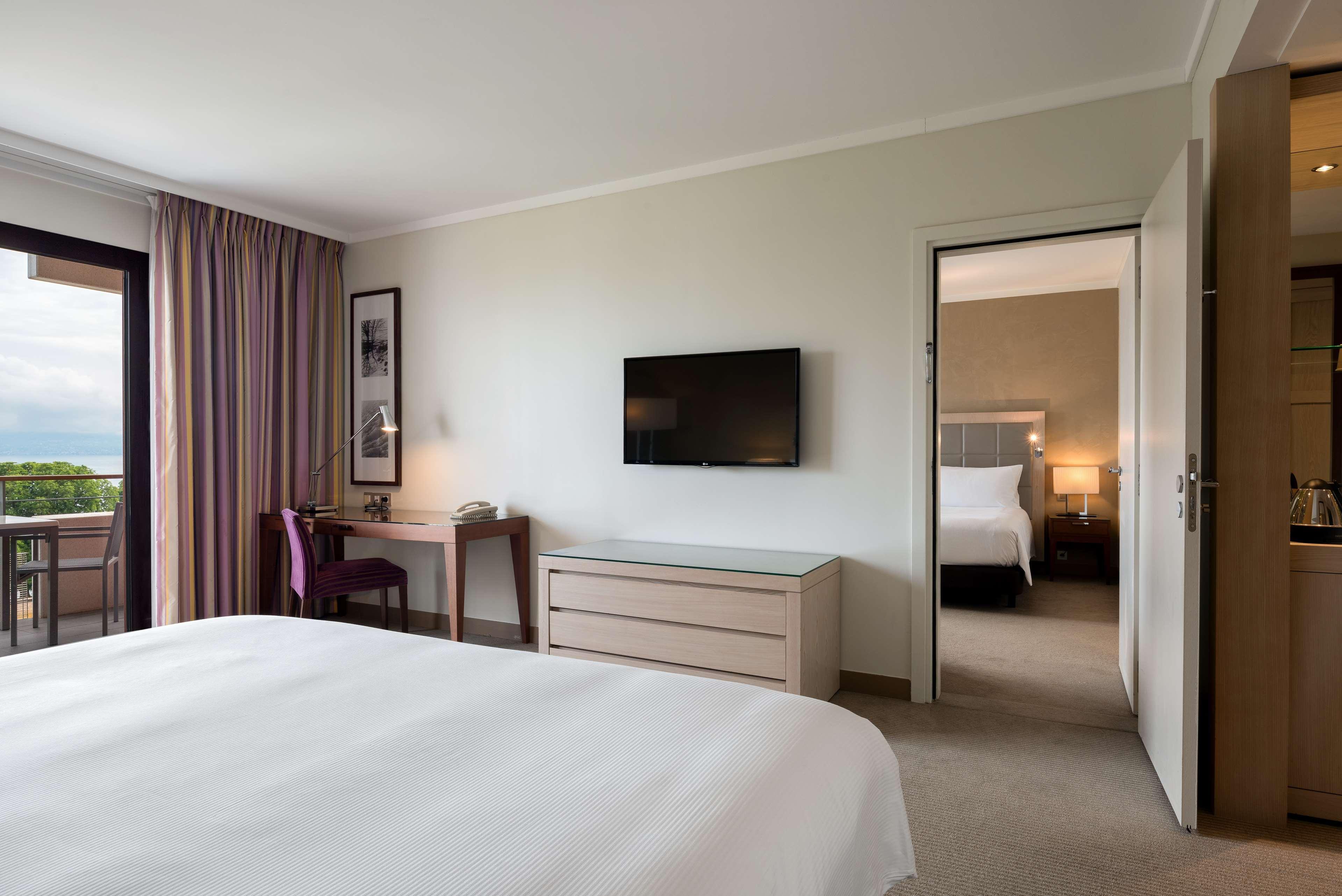 Hilton Evian Les Bains Hotel Exterior photo