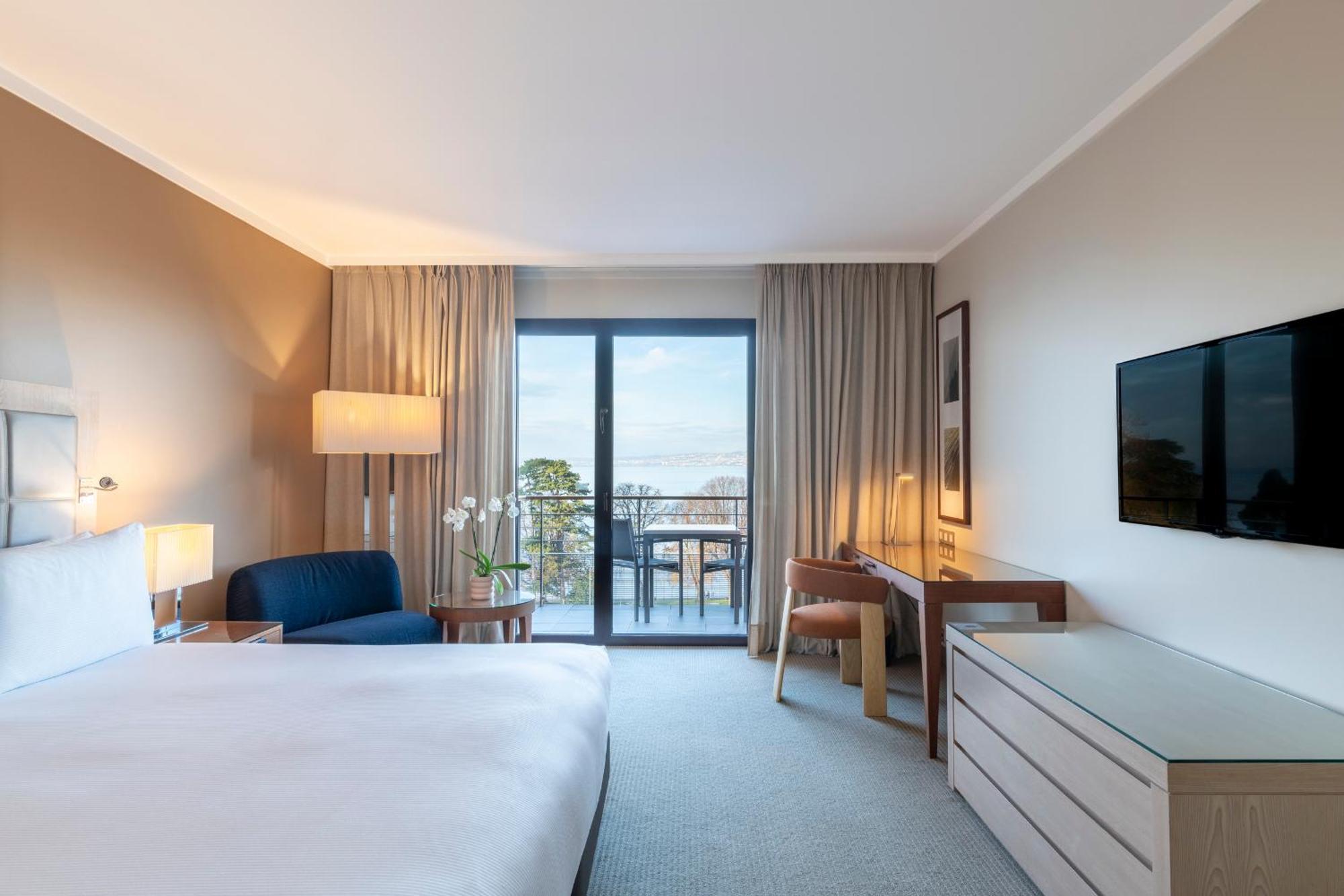 Hilton Evian Les Bains Hotel Exterior photo