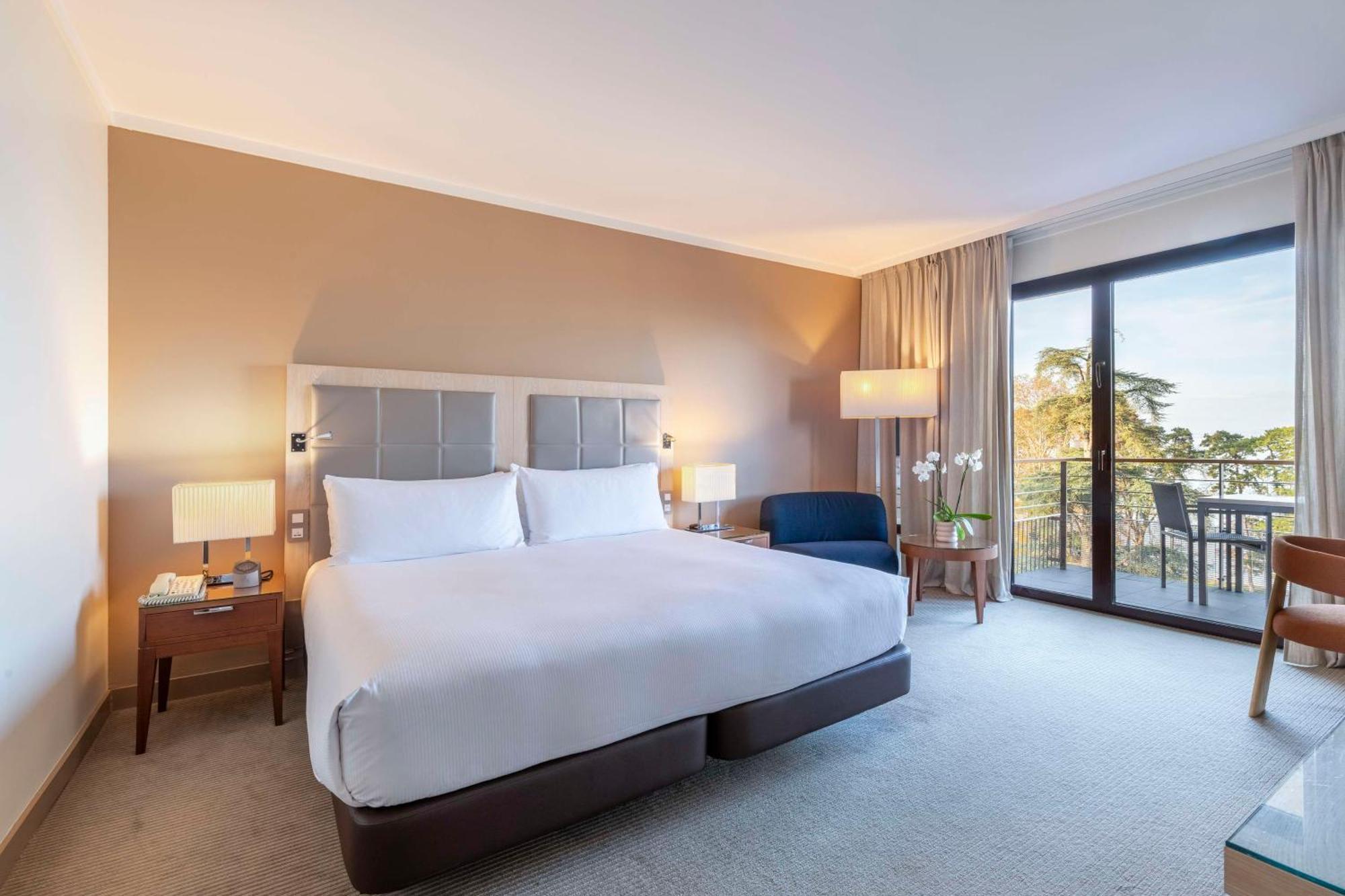 Hilton Evian Les Bains Hotel Exterior photo