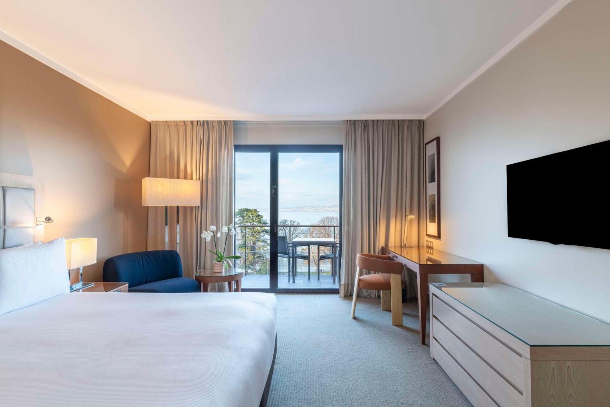Hilton Evian Les Bains Hotel Exterior photo